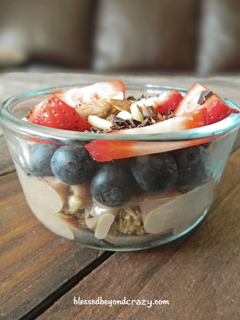 chocolate yogurt parfait