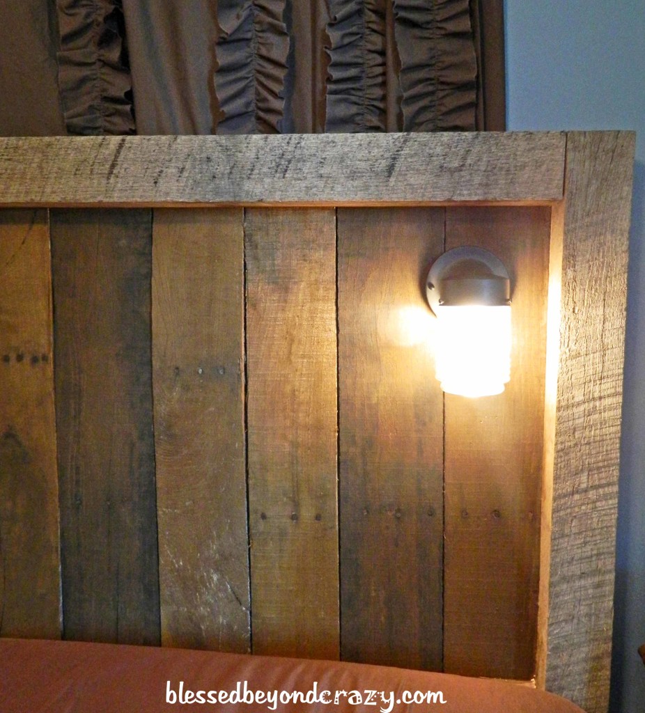 headboard from pallets