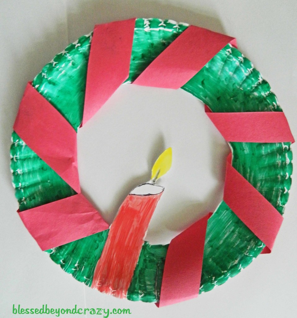 paper plate christmas wreath