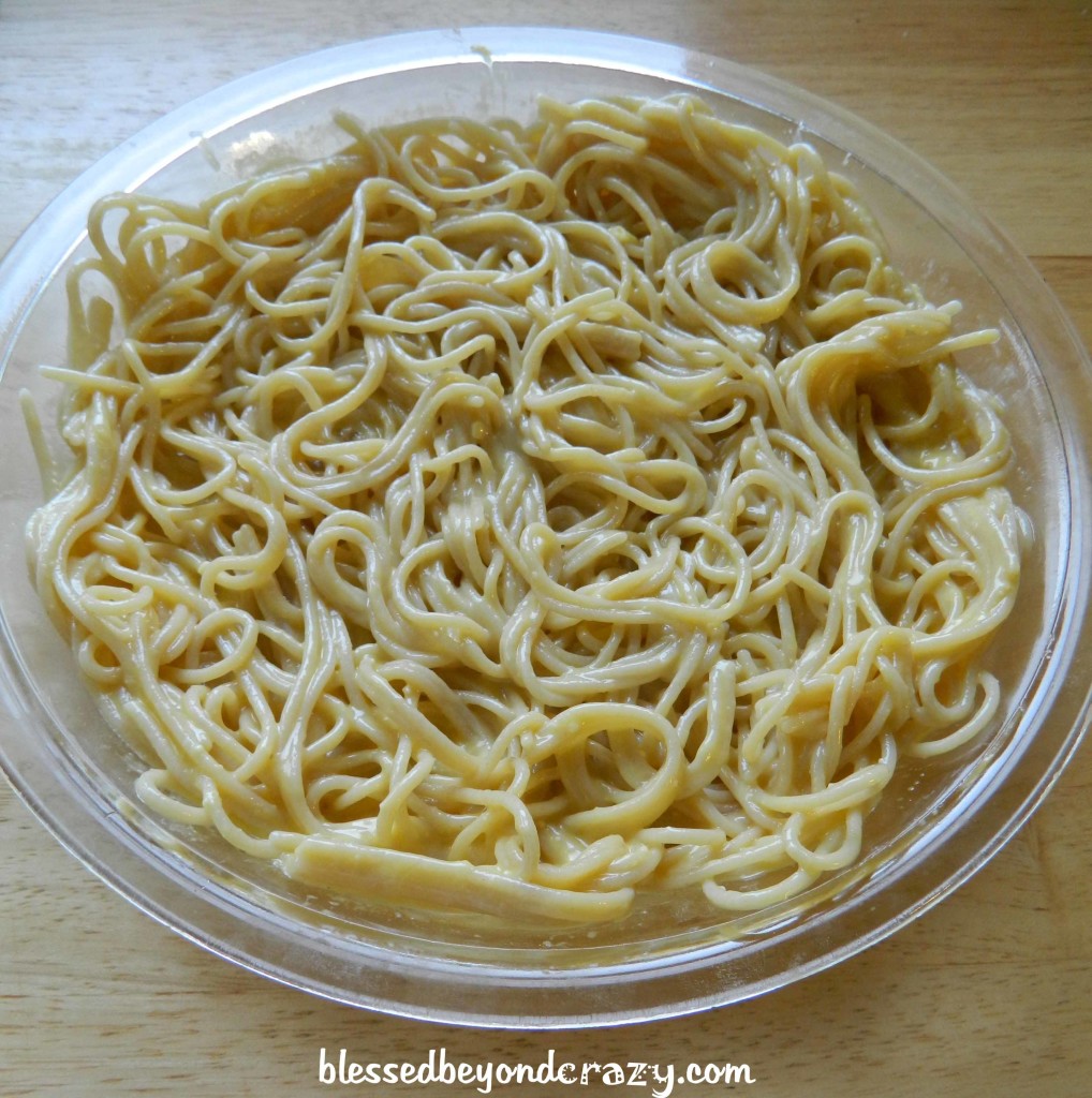 spaghetti pie noodles