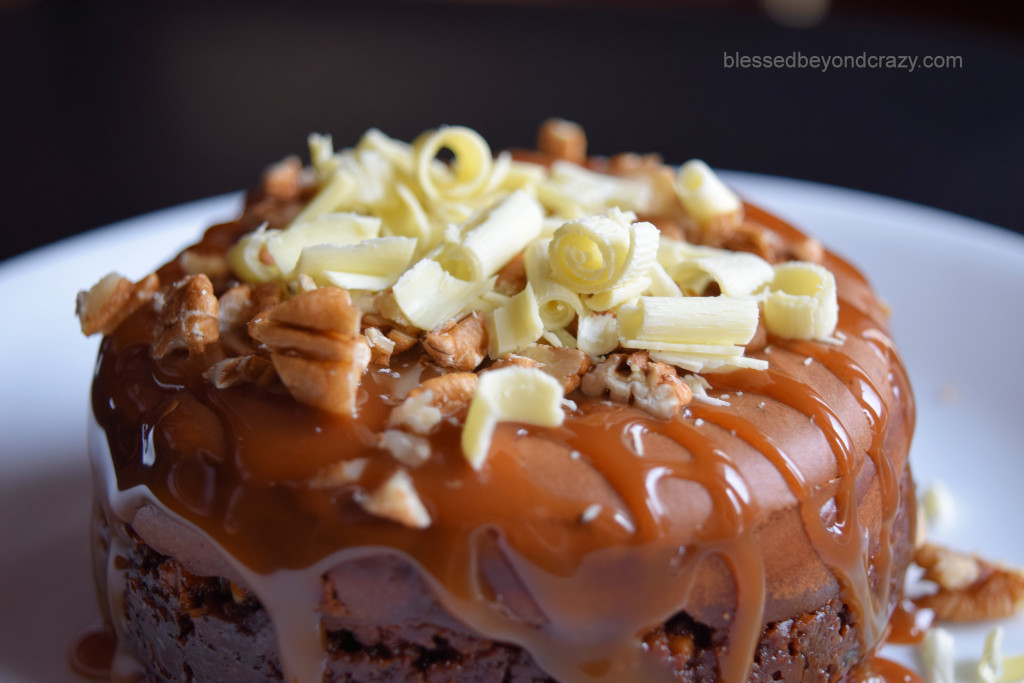 Caramel Pecan Chocolate Cheesecake 