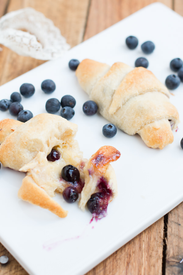cheesy-blueberry-honey-crescent-roll-ohsweetbasil.com-4
