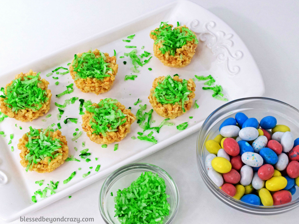 Adding "green grass" to No-Bake Rice Krispie Easter Egg Nests