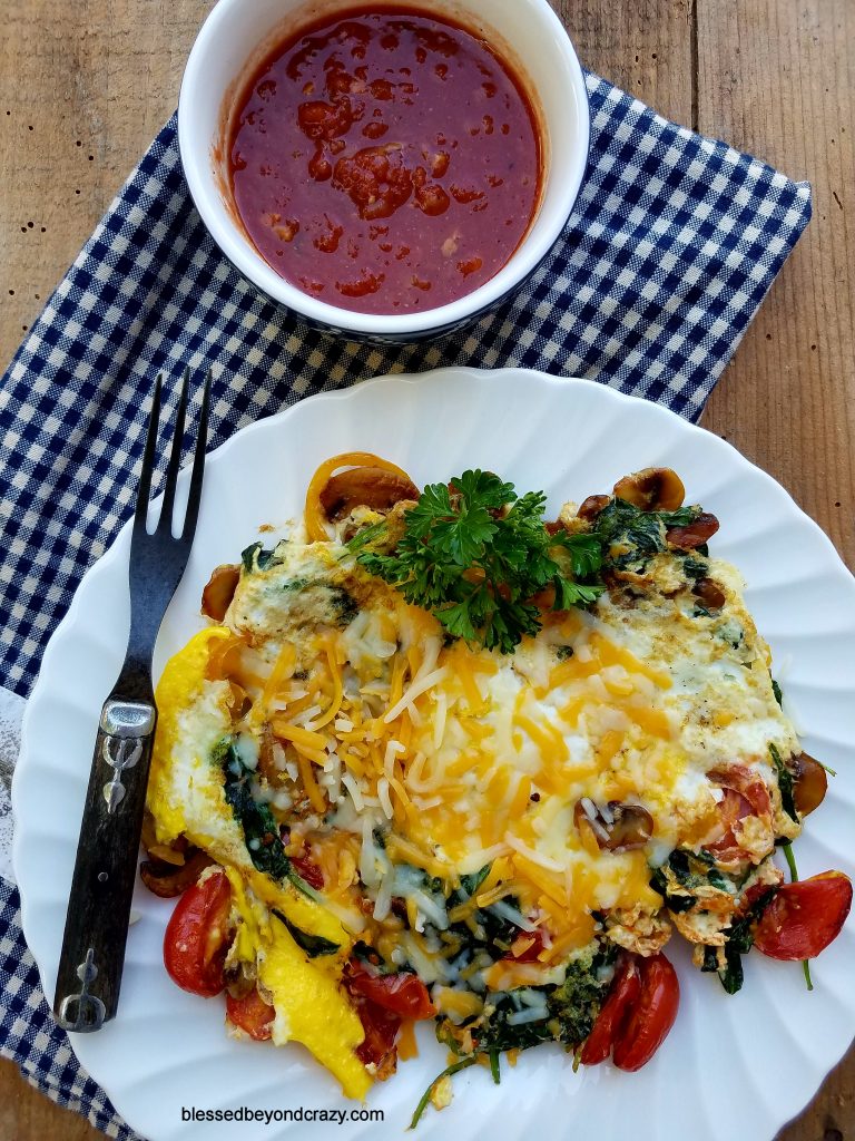 Quick and Healthy Egg and Veggie Skillet Breakfast