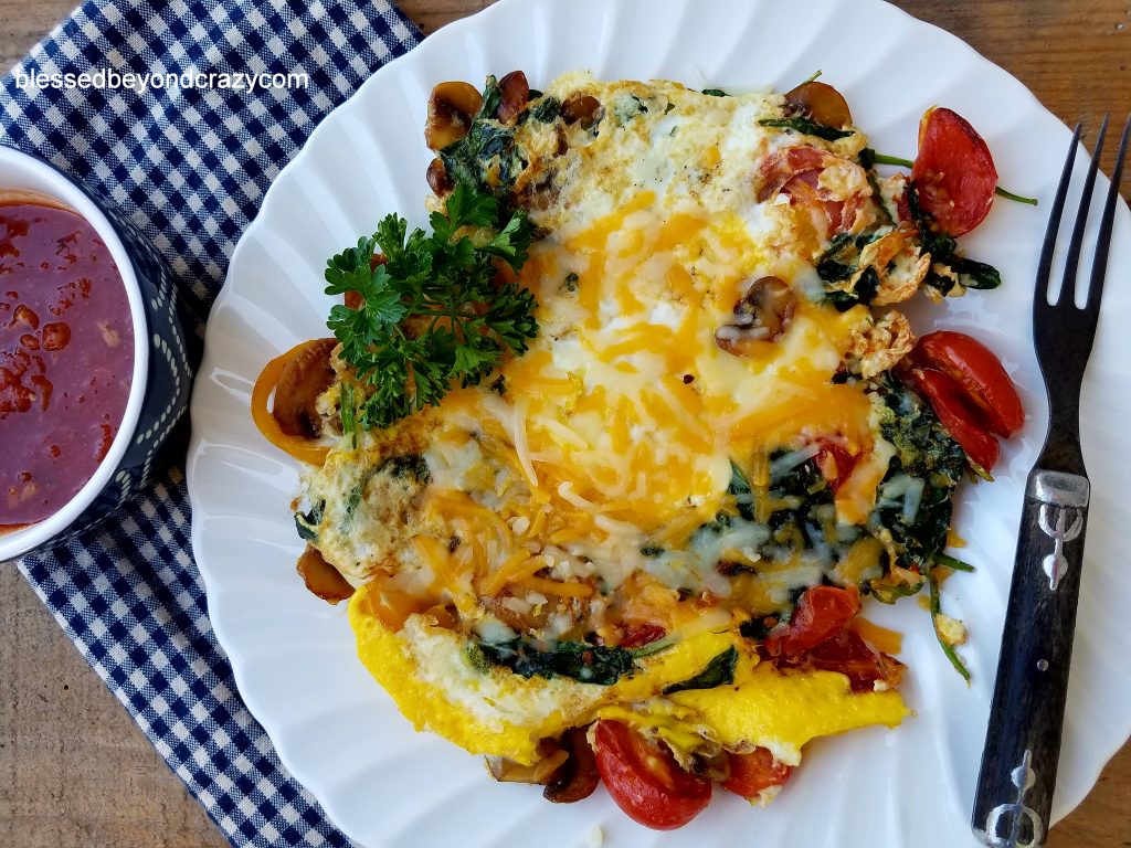Quick and Healthy Egg and Veggie Skillet Breakfast