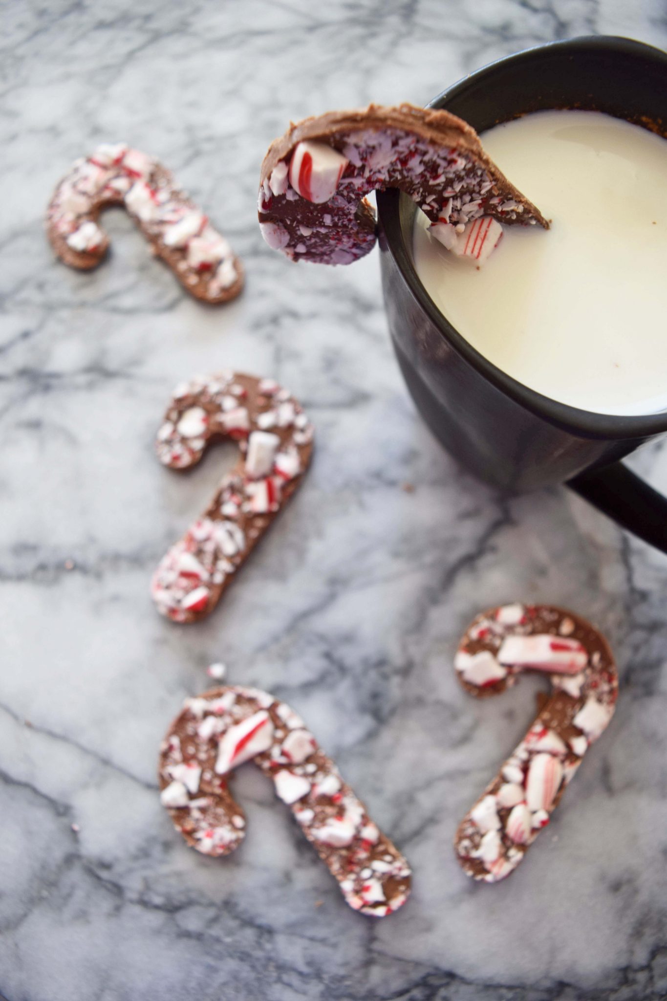 diy candy cane hot chocolate