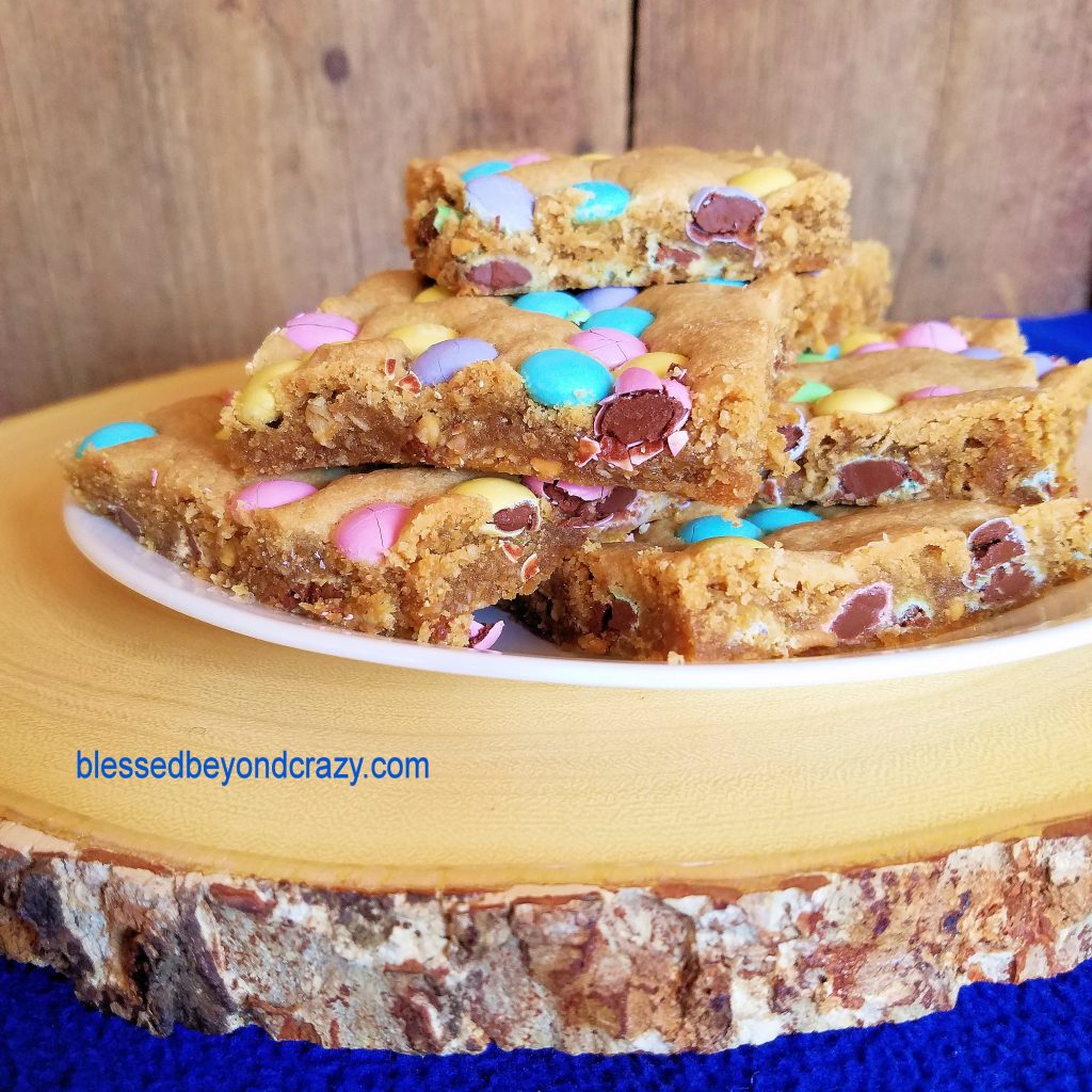 Peanut Butter M&M Bars