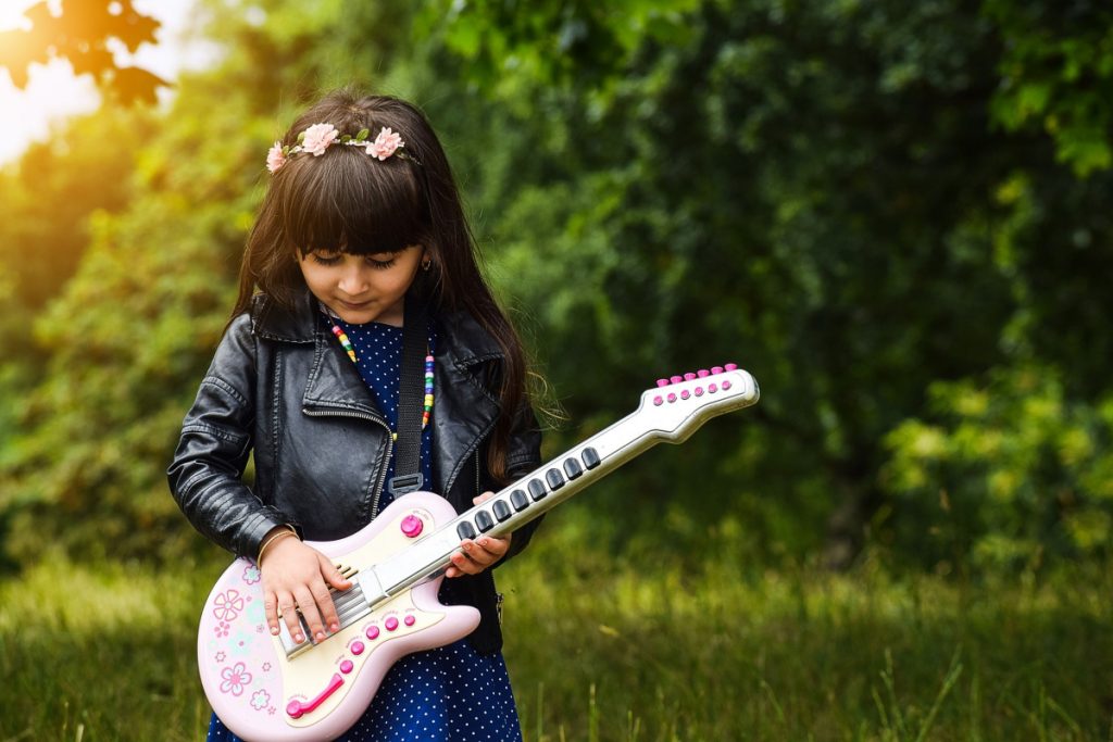 5 Developmental Benefits of Kids’ Arts & Crafts