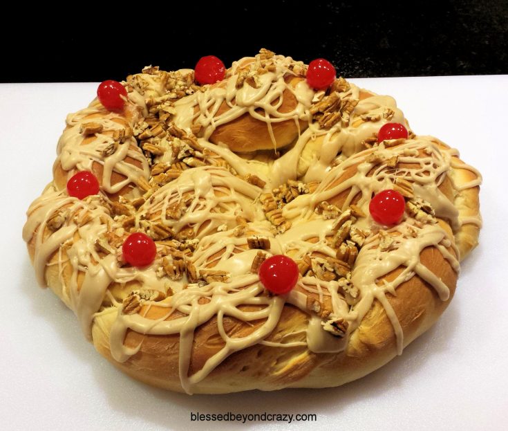 Holiday Braided Bread Ring