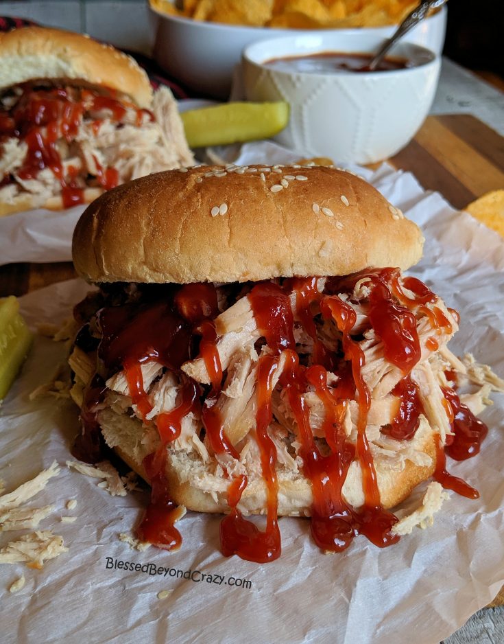 Easy Crockpot BBQ Pulled Pork Sandwiches