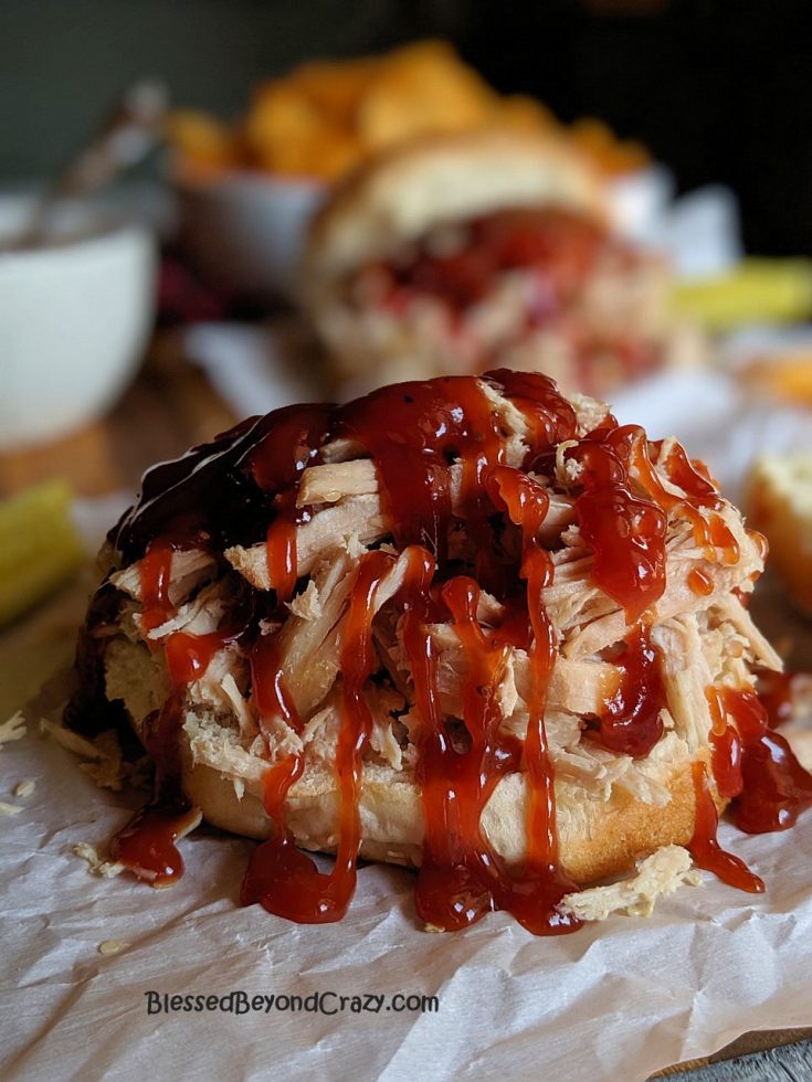 Easy Crockpot BBQ Pulled Pork Sandwiches