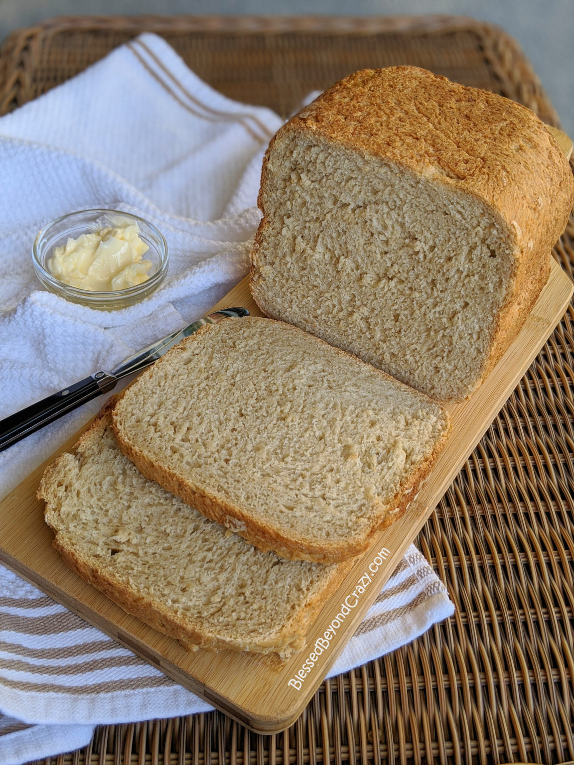 How to Make Homemade Oatmeal Yeast Bread