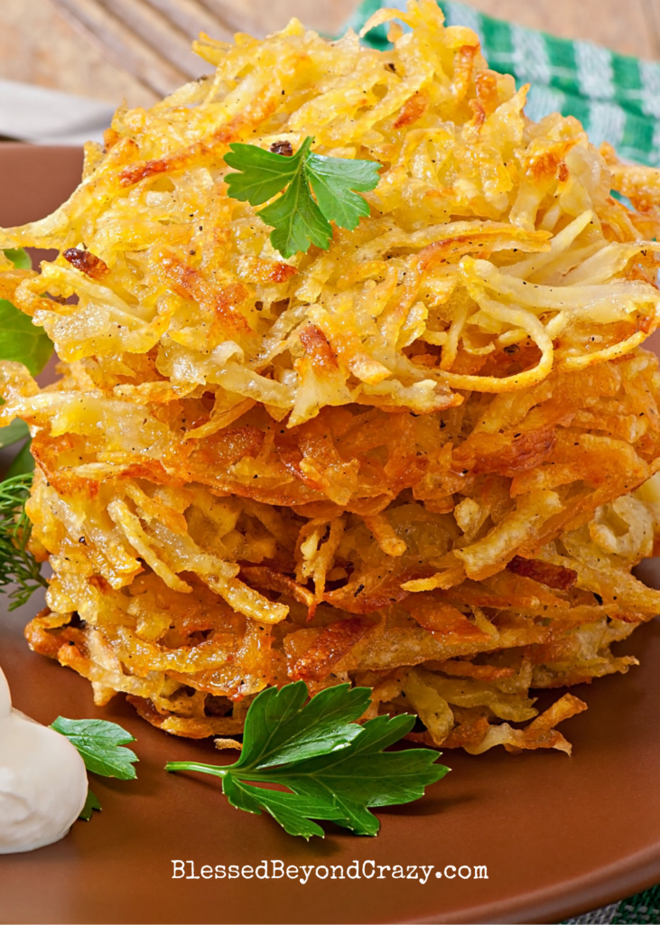 https://blessedbeyondcrazy.com/wp-content/uploads/2020/12/How-to-Make-the-Crispiest-Hashbrowns-2-731x1024.png