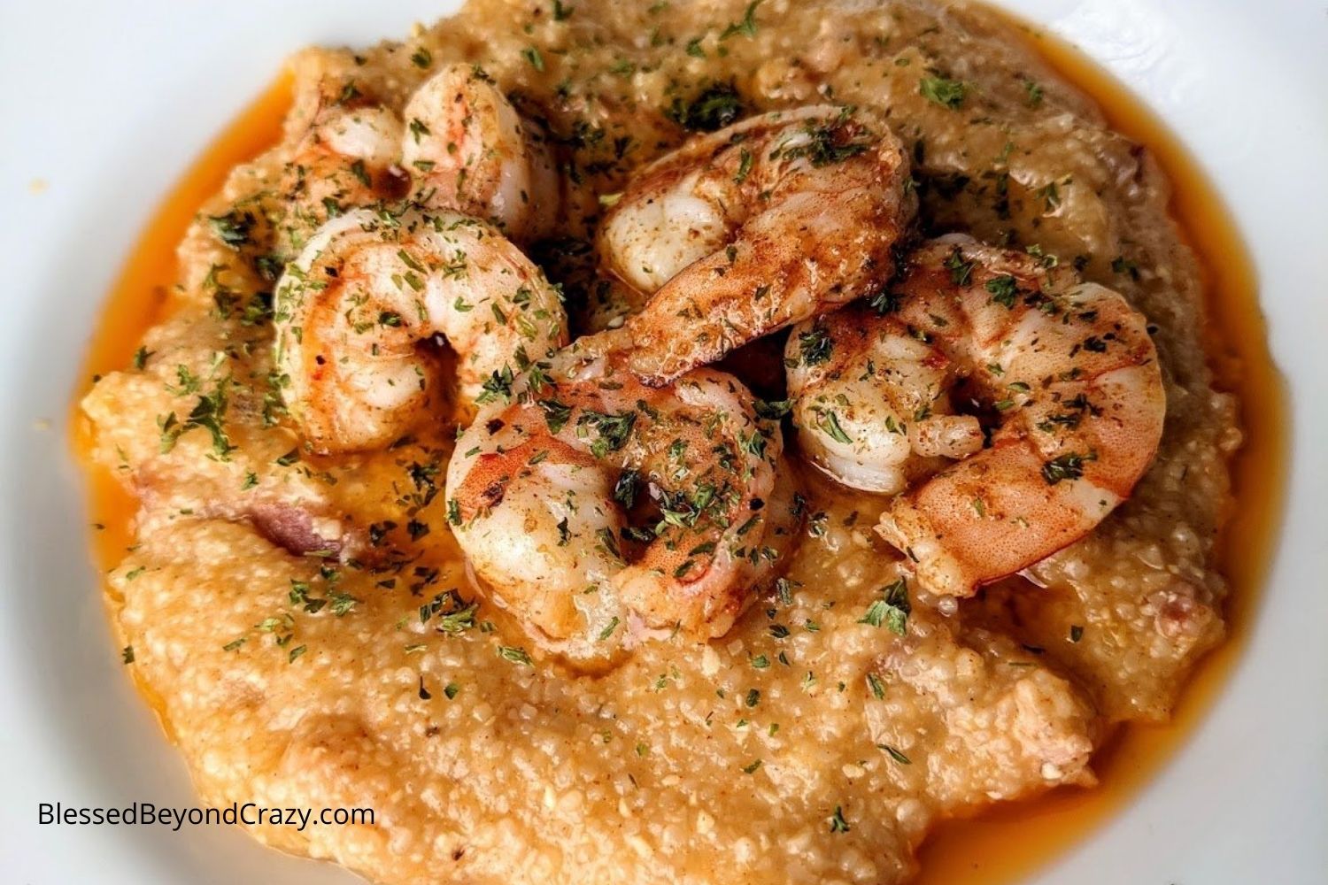 Cheesy Cajun Shrimp and Grits with Bacon